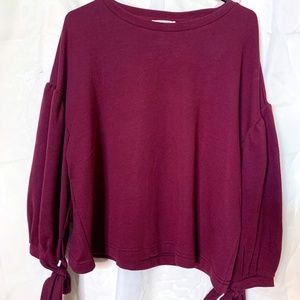 Puffy sleeve sweater